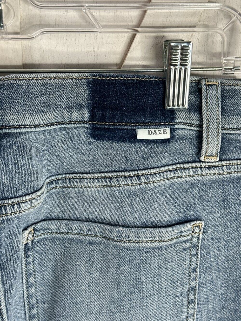 Daze Denim Distressed Straight Leg Jeans 29P Fresh Light Wash - Picture 6 of 8